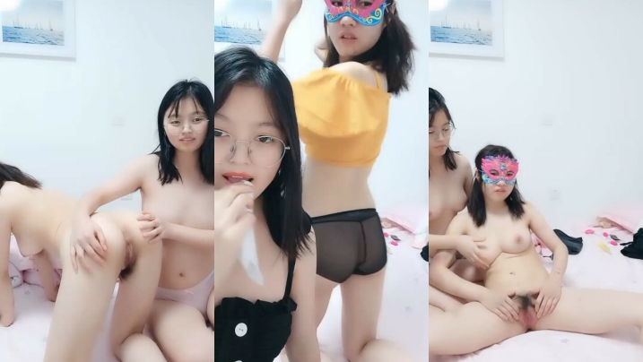 幸福老哥双飞童颜巨乳00后嫩妹长相清纯诱人粉穴，双女互摸掰穴震动棒摩擦口交后入抽插猛操。